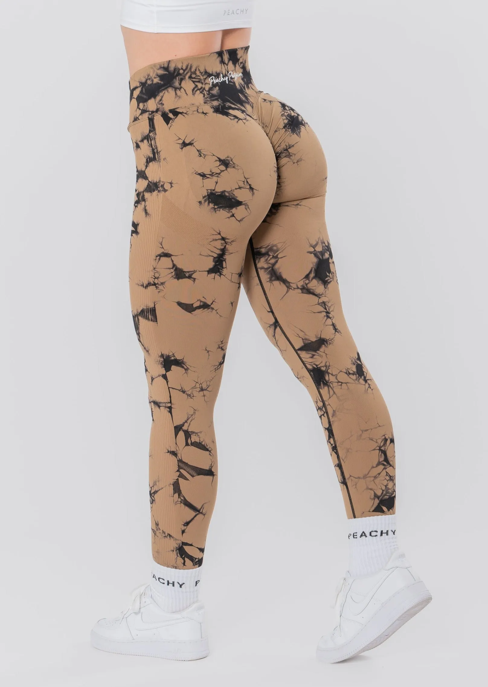 GALAXY Scrunch Leggings