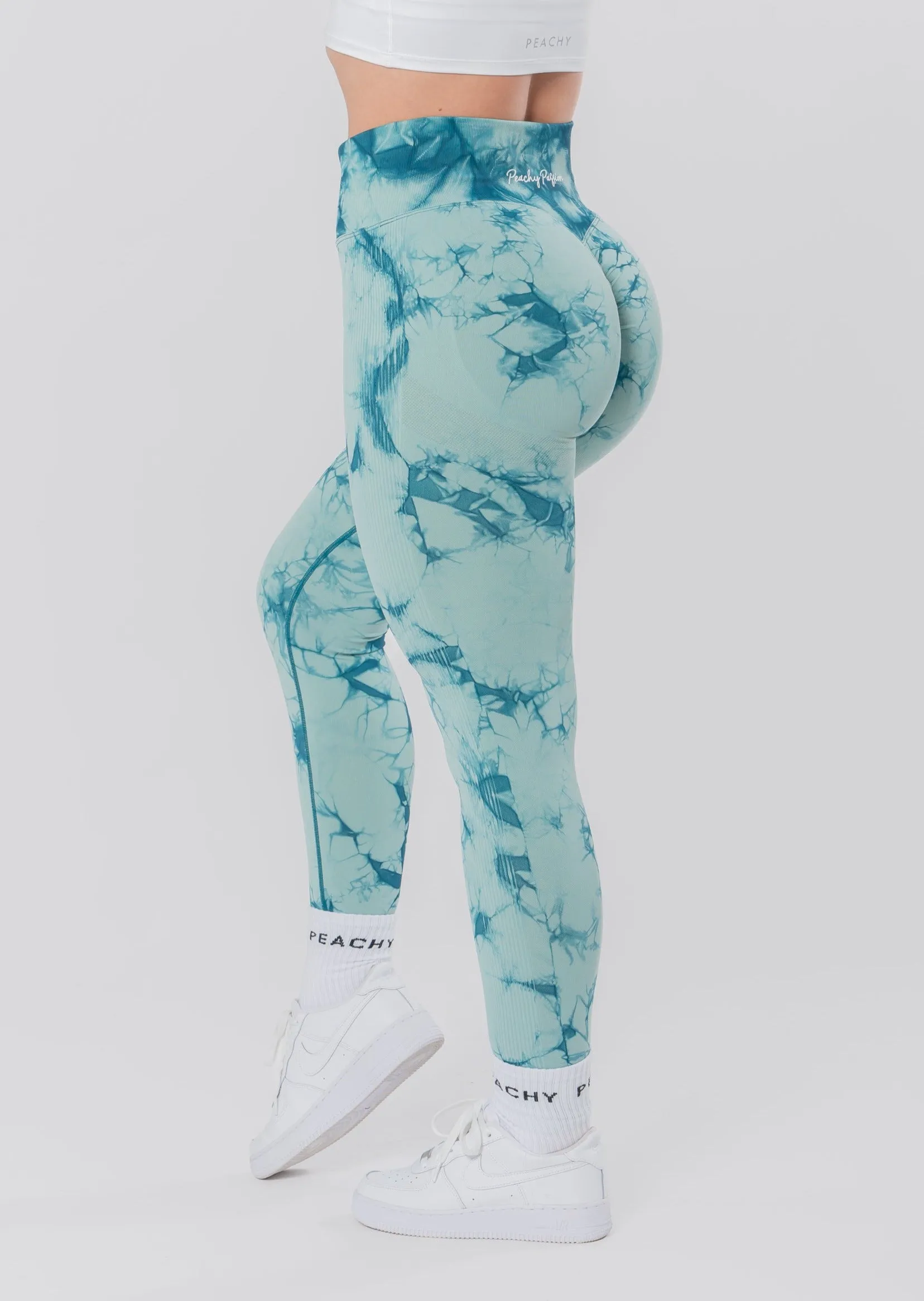 GALAXY Scrunch Leggings