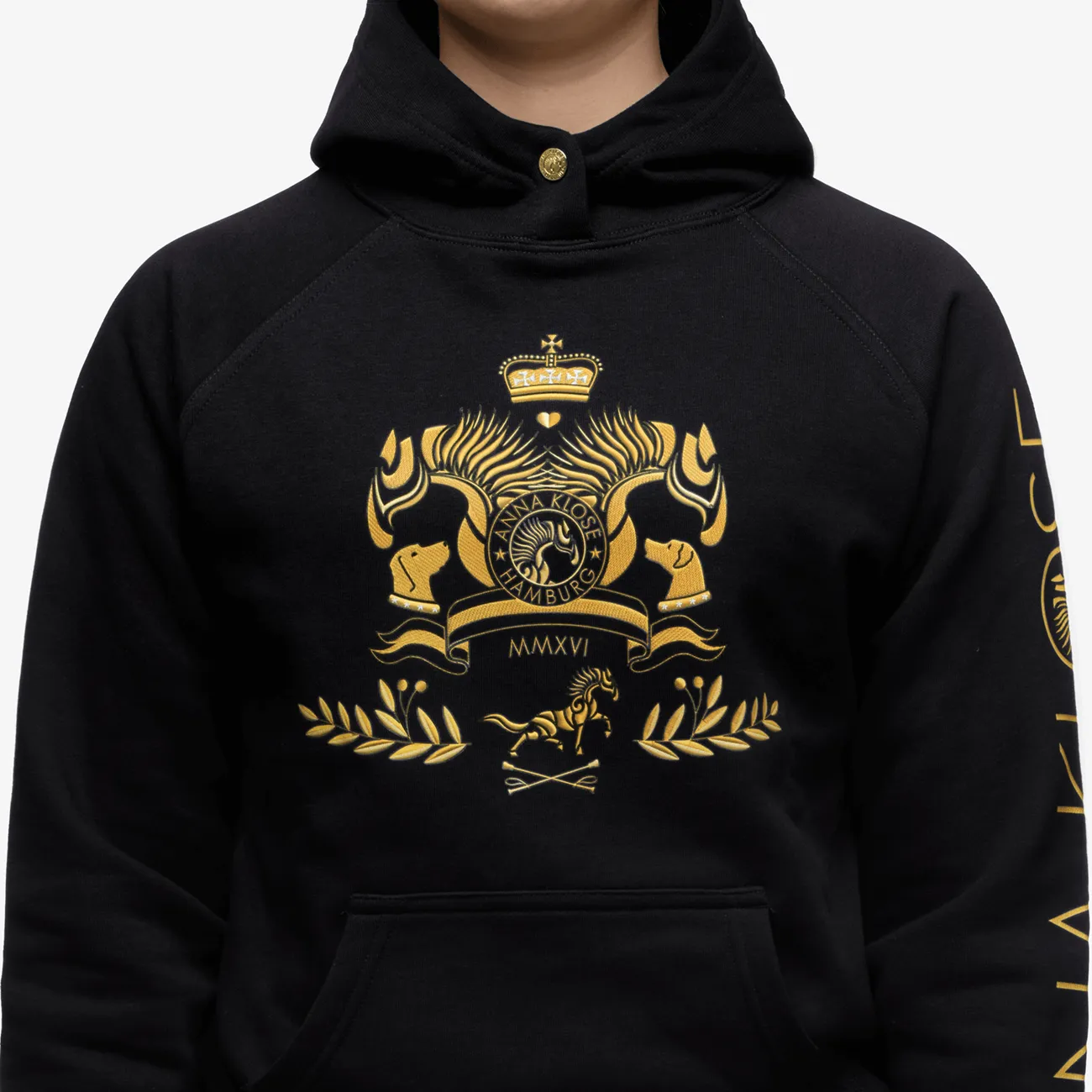 Hampton Classic Hoodie "Midnight Black"