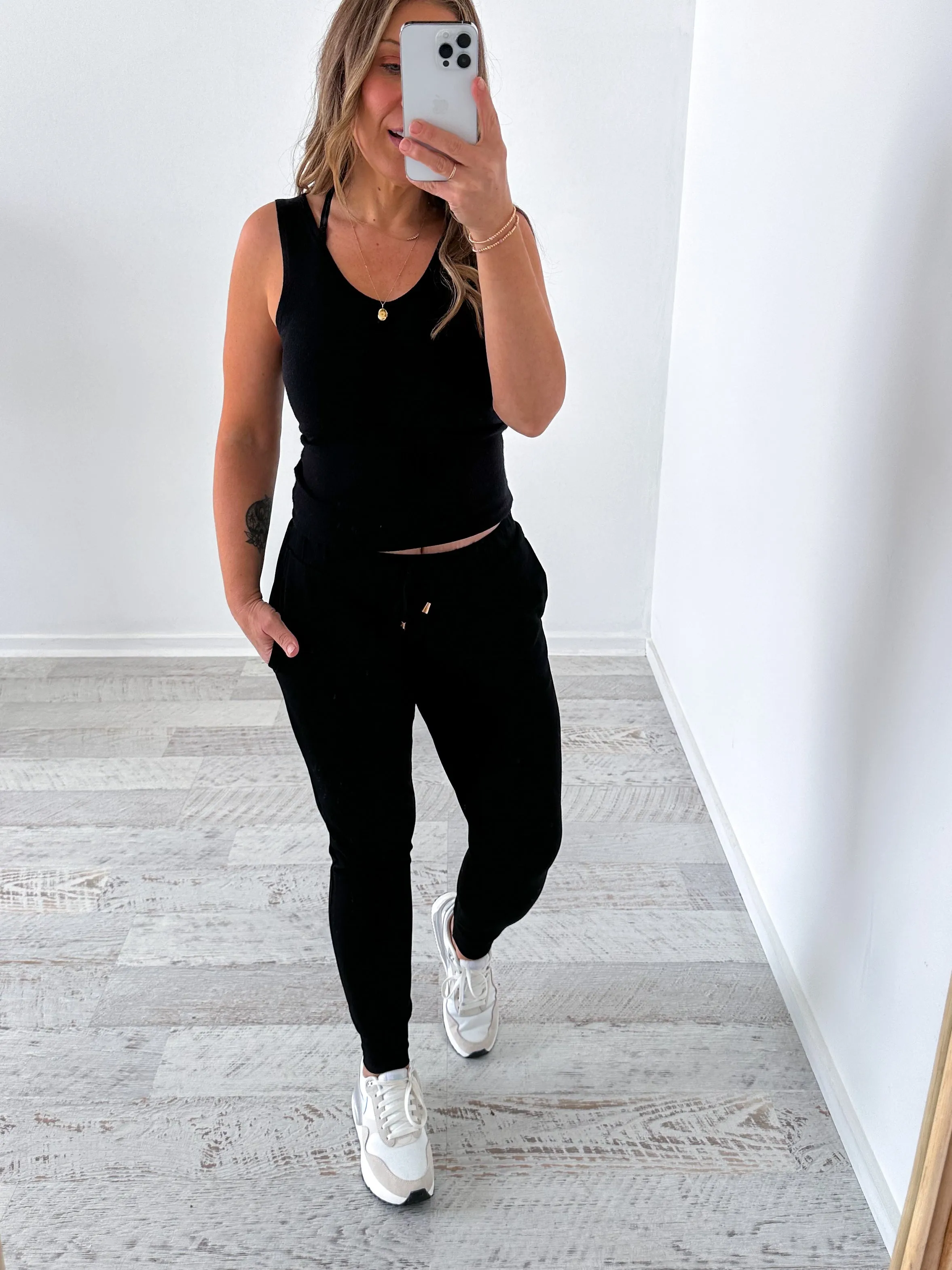 Mia Joggers - Black