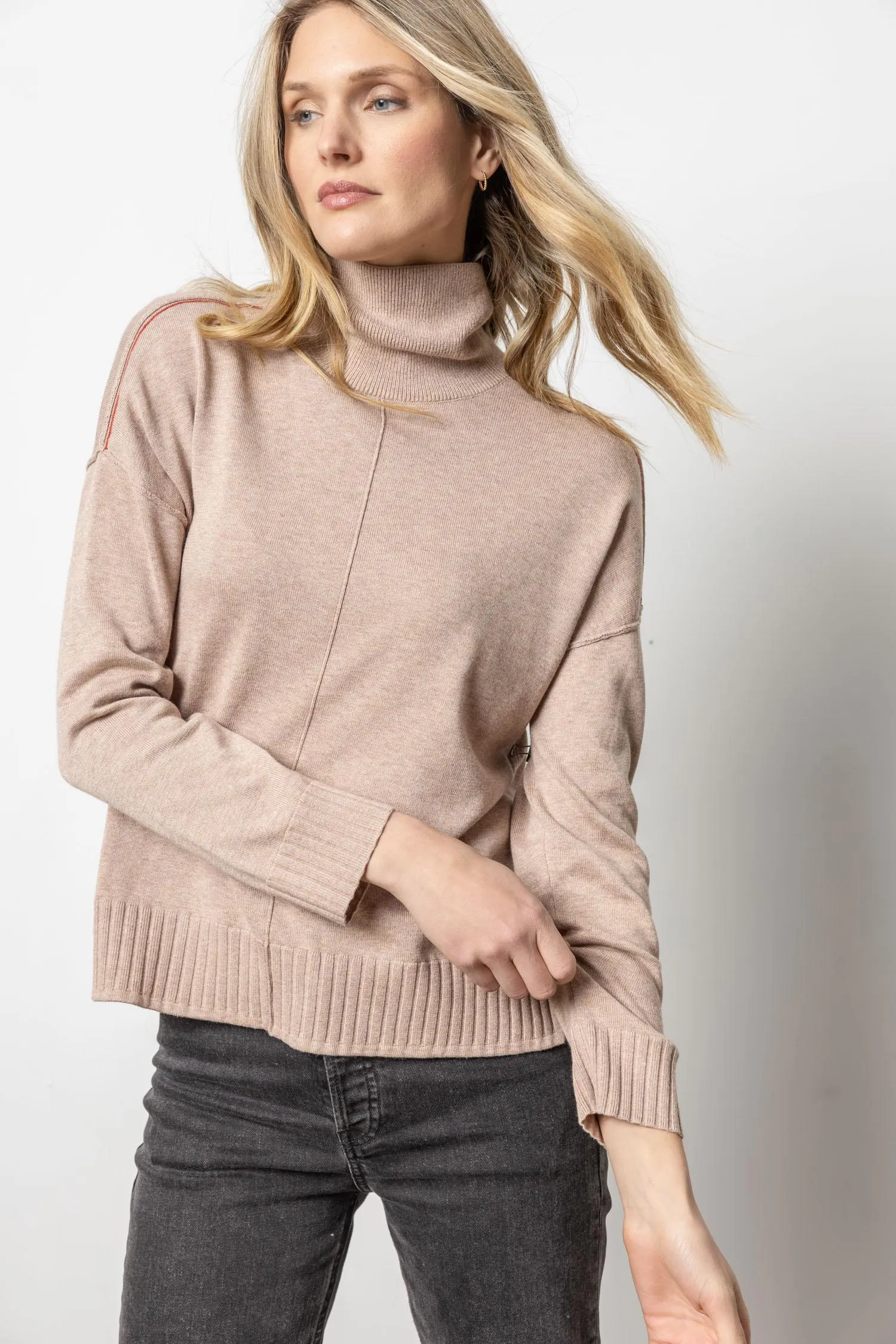 RELAXED TURTLENECK SWEATER PA2683