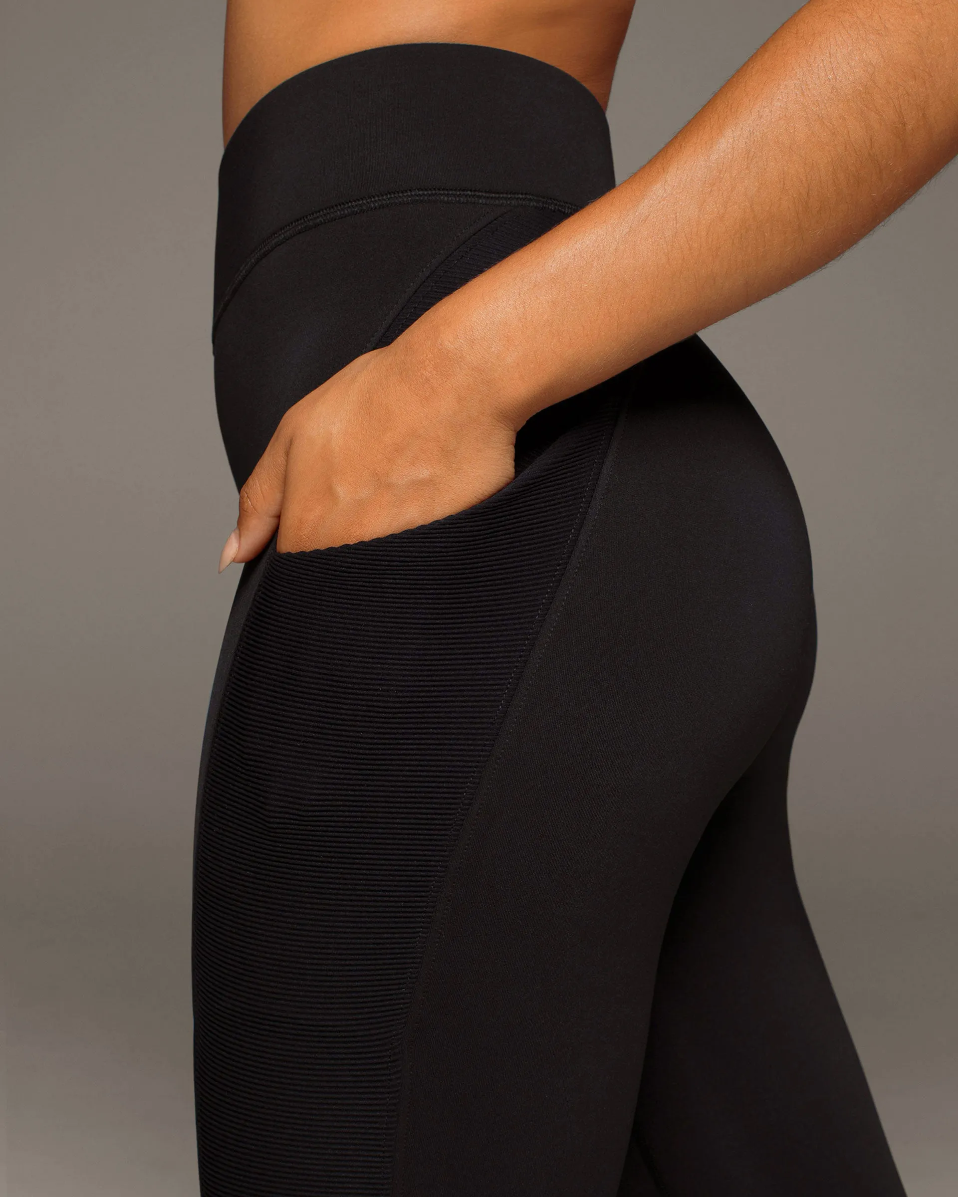 Uproar Era Pocket Legging