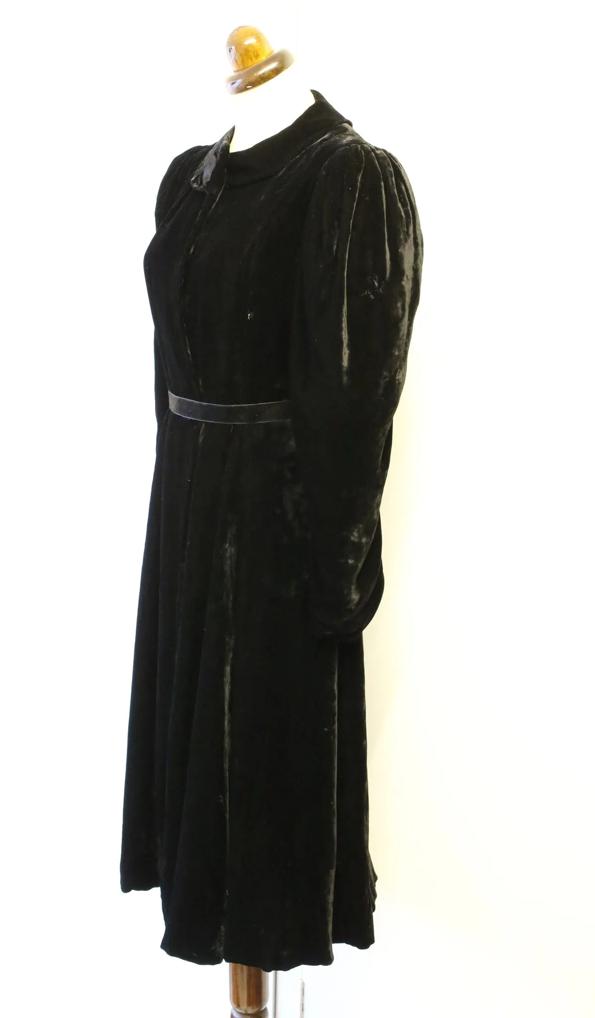 Vintage 1940s Black Silk Velvet Dress Coat