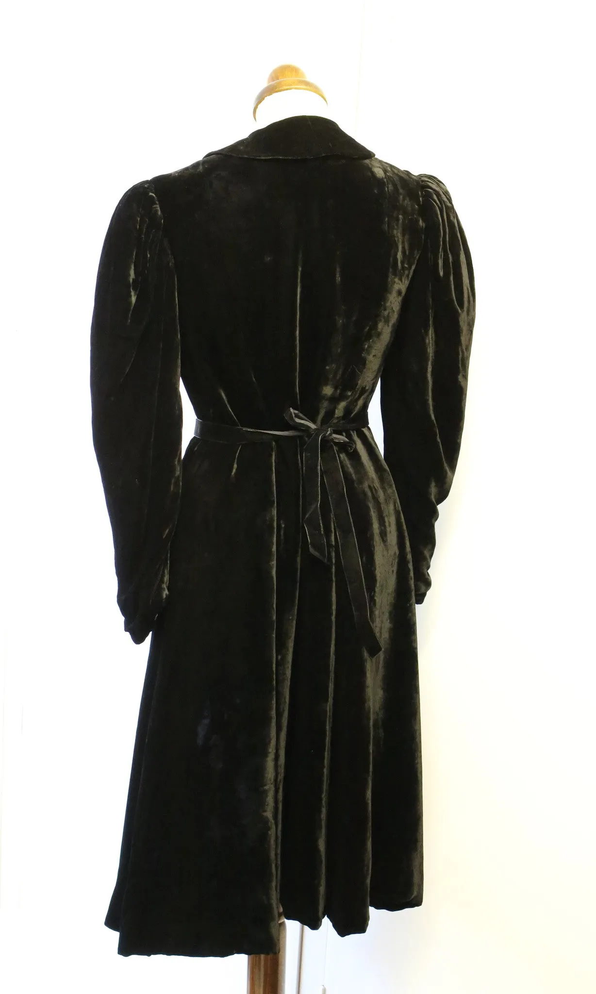 Vintage 1940s Black Silk Velvet Dress Coat